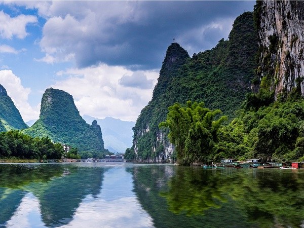 船遊灕江-桂林山水甲天下