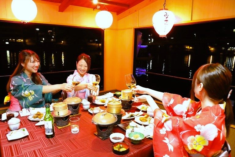 遊船饗宴季節變換菜單以現場提供為主-三隈川鵜飼船(晚餐；5/20-10/31限定)