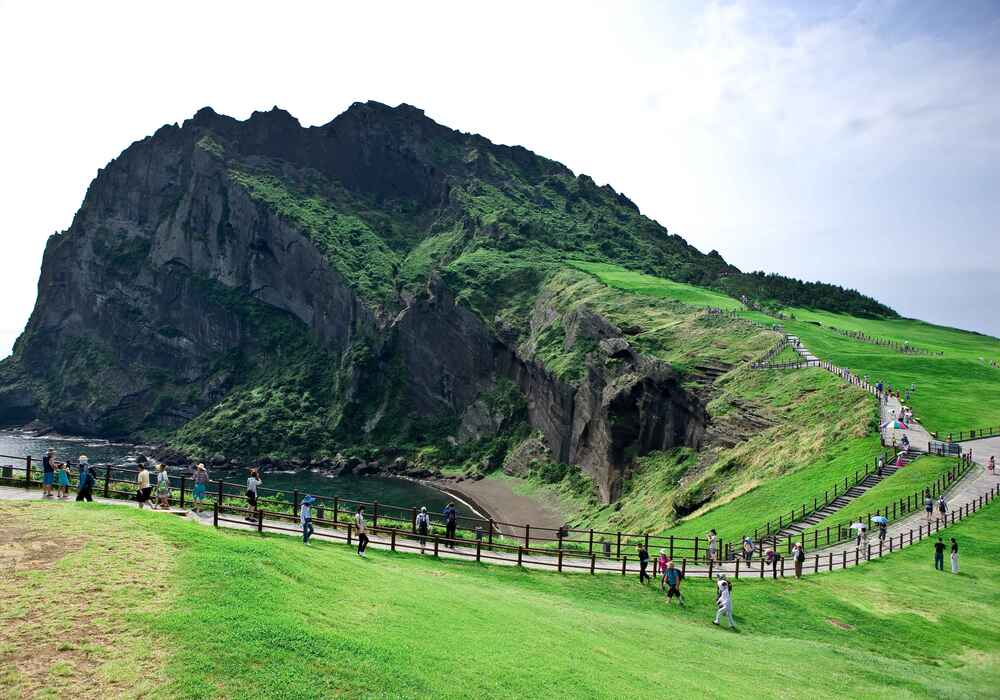 城山日出峰