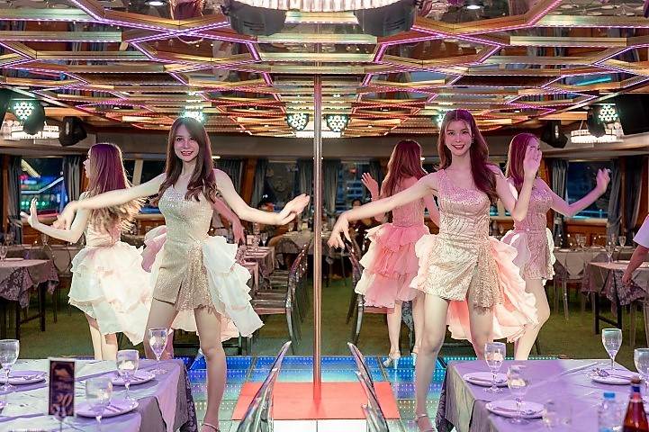 ALL STAR全明星號巡航(人妖秀+啤酒飲料暢飲)