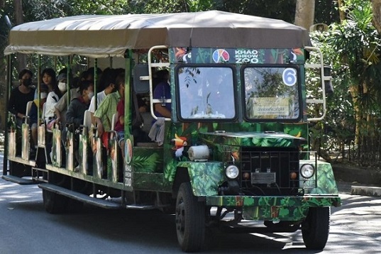 綠山動物園(含遊園車)
