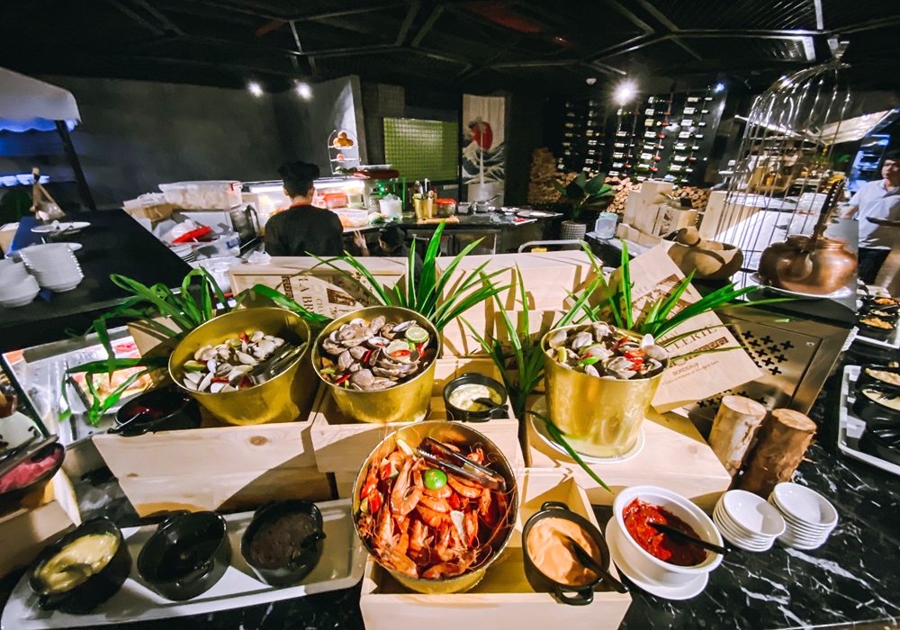 芽莊Ngon Gallery海鮮自助餐