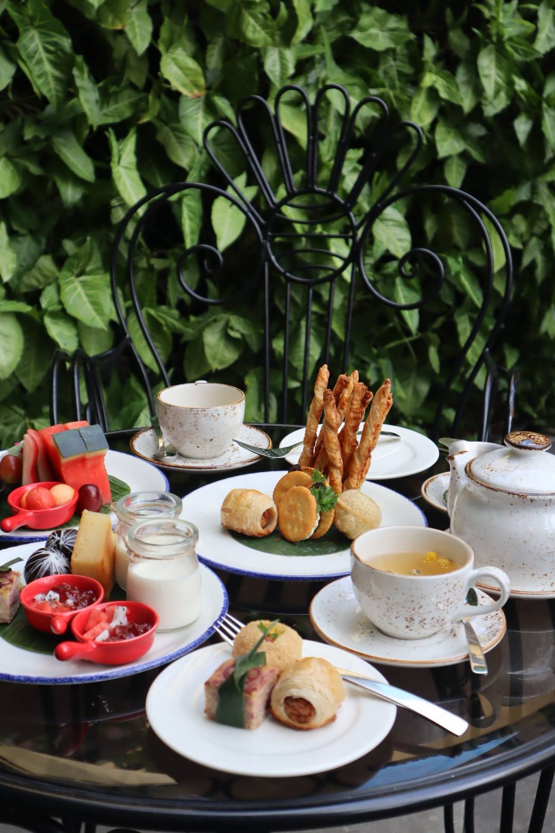 芽莊五星酒店自助下午茶