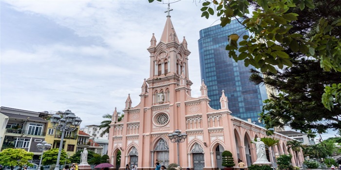 峴港粉紅大教堂
