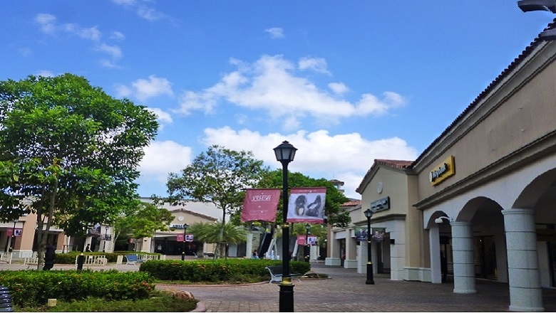 柔佛名牌城 Premium Outlets